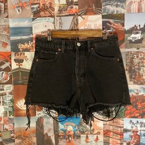 H&M Women’s High Waisted Vintage Denim Jean Shorts Size 6